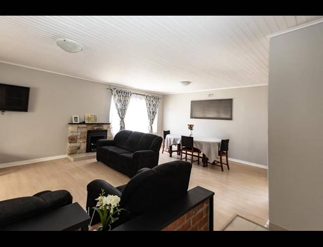 3 BEDROOM HOUSE FOR SALE IN LOTUS RIVER